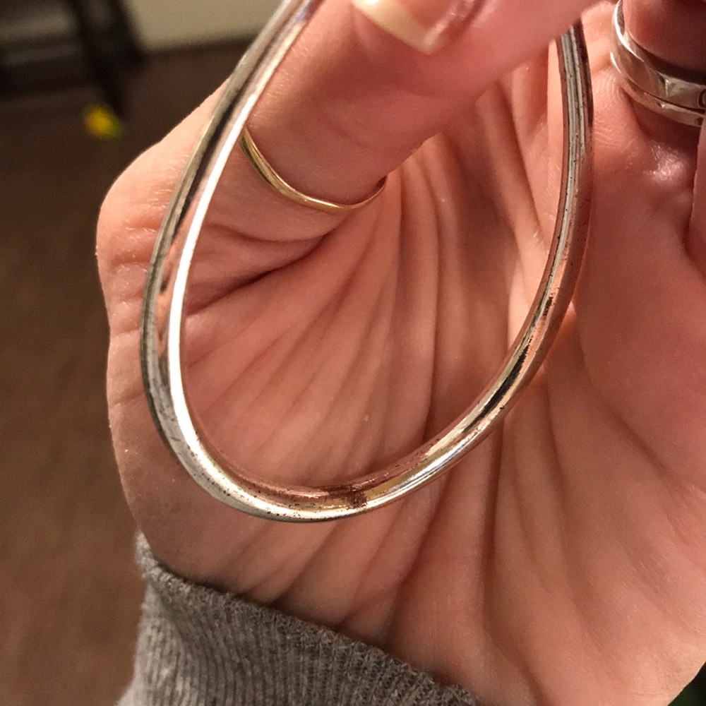 Silver hoops - Picture 4 of 5
